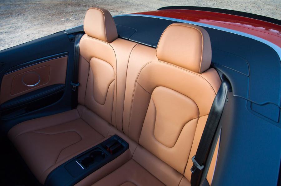 Интерьер Audi RS5 Cabriolet 2012 года  (WW) (фото 48 из 98)